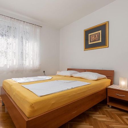 Haus Eva Lägenhet Novigrad Istria Exteriör bild