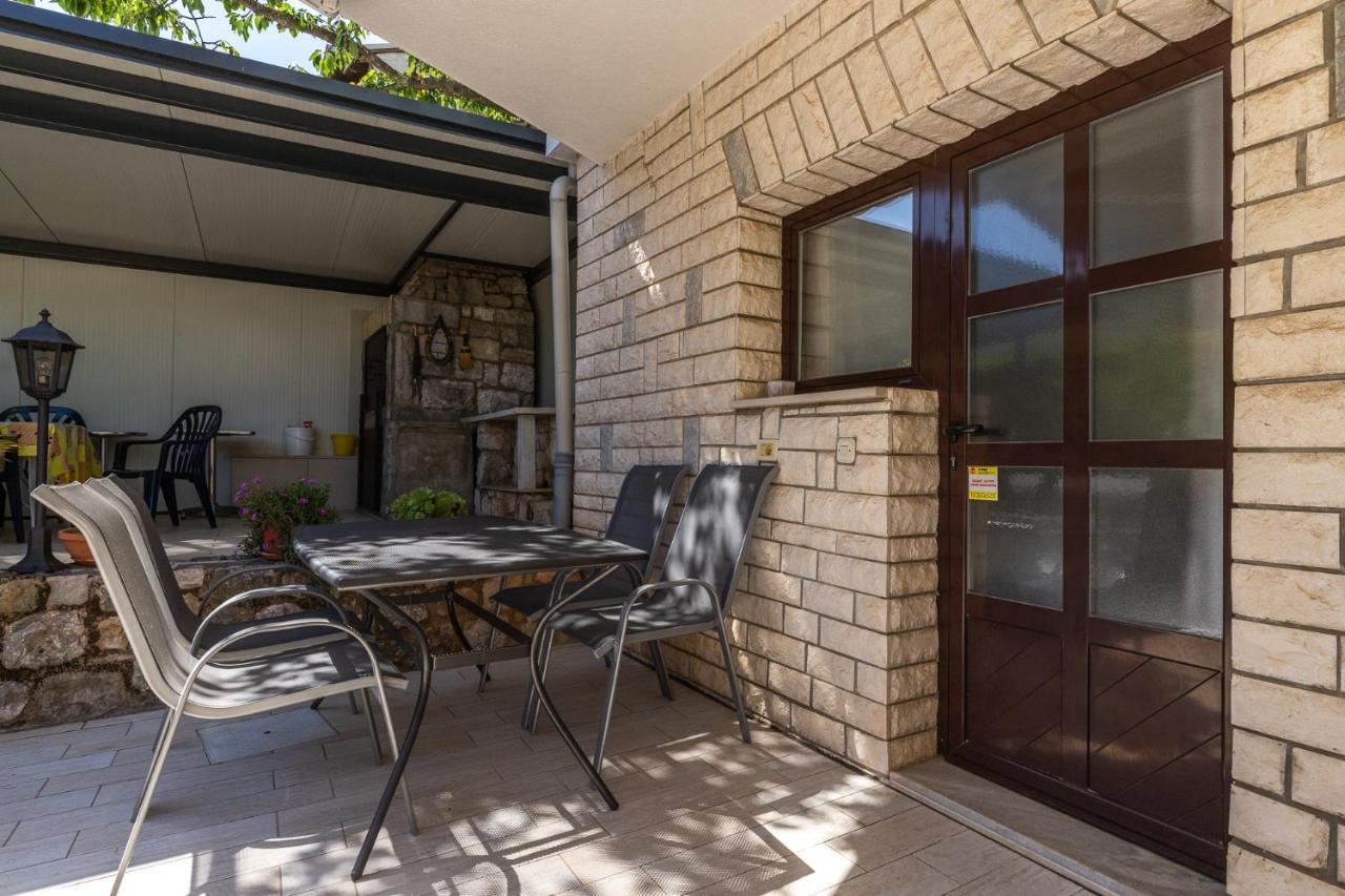 Haus Eva Lägenhet Novigrad Istria Exteriör bild