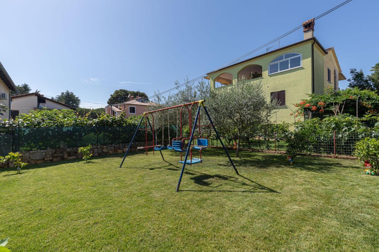 Haus Eva Lägenhet Novigrad Istria Exteriör bild