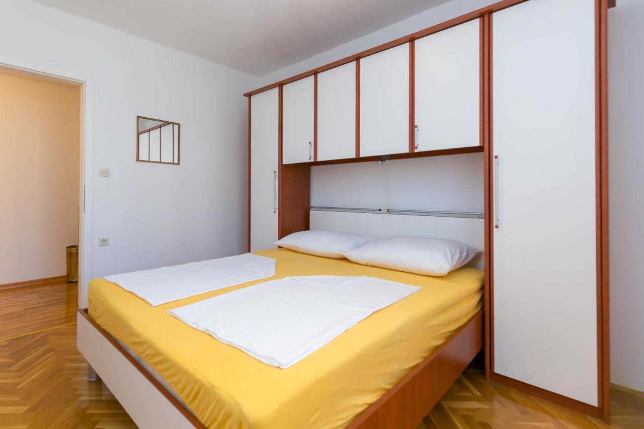 Haus Eva Lägenhet Novigrad Istria Exteriör bild