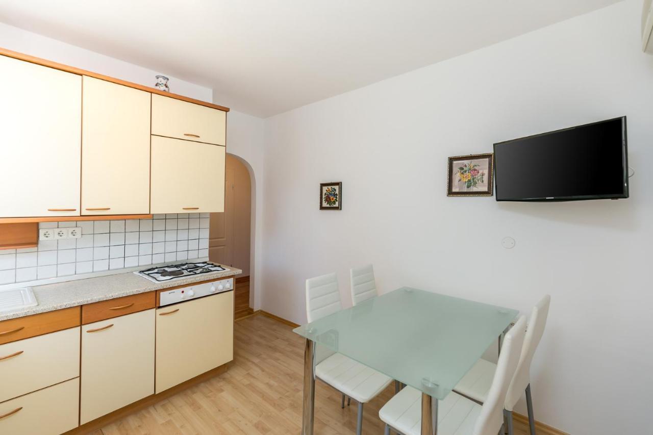 Haus Eva Lägenhet Novigrad Istria Exteriör bild