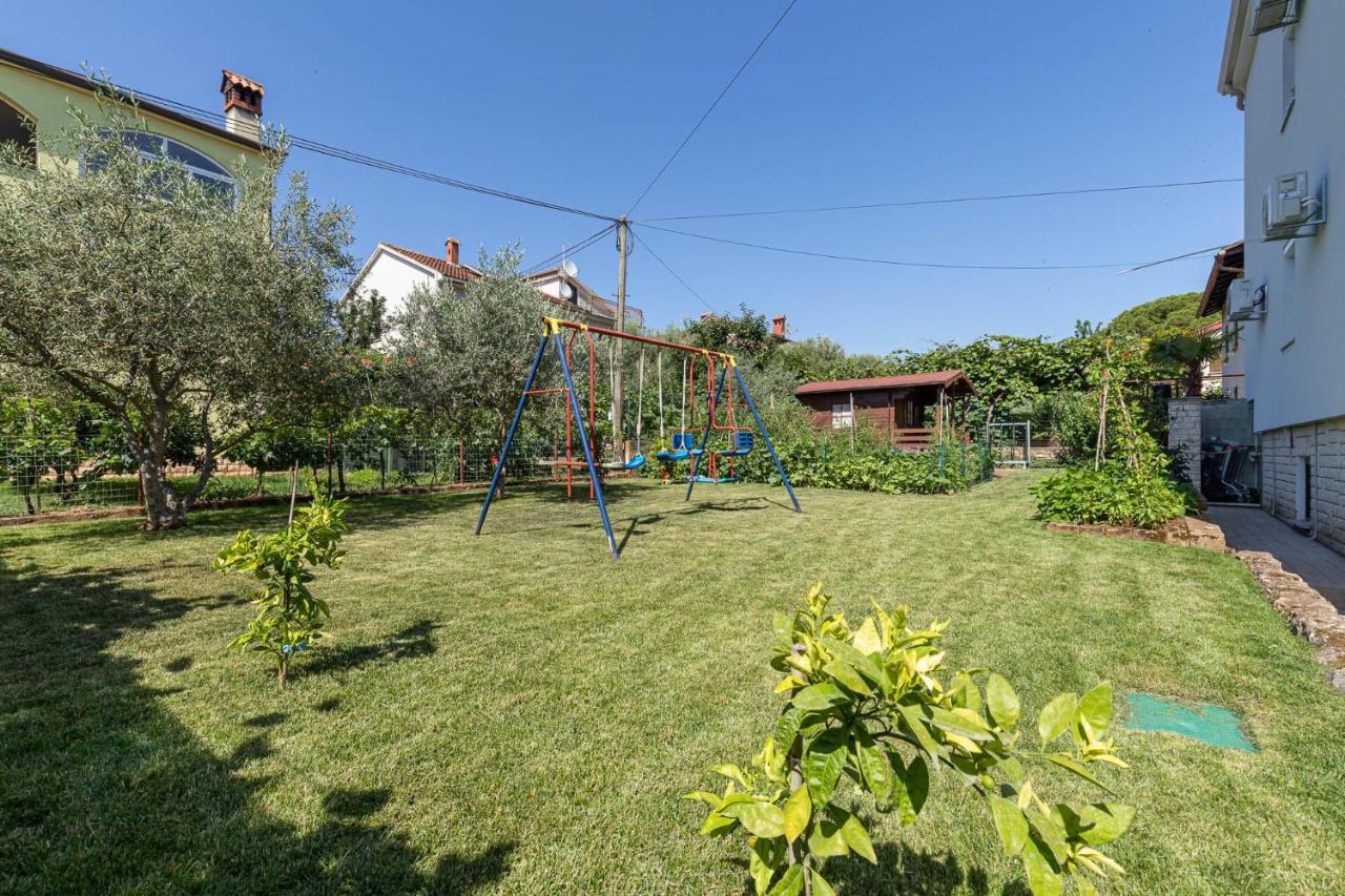 Haus Eva Lägenhet Novigrad Istria Exteriör bild